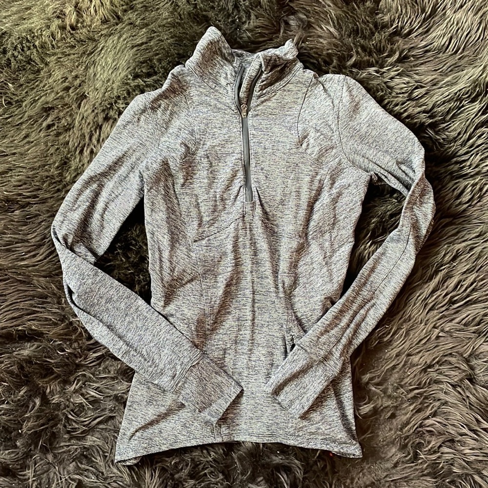 Lululemon Size 4 Quarter Zip